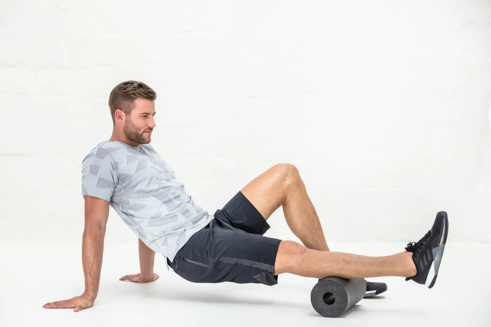 BLACKROLL Standard Foam Roller Black A000389 - Thumbnail