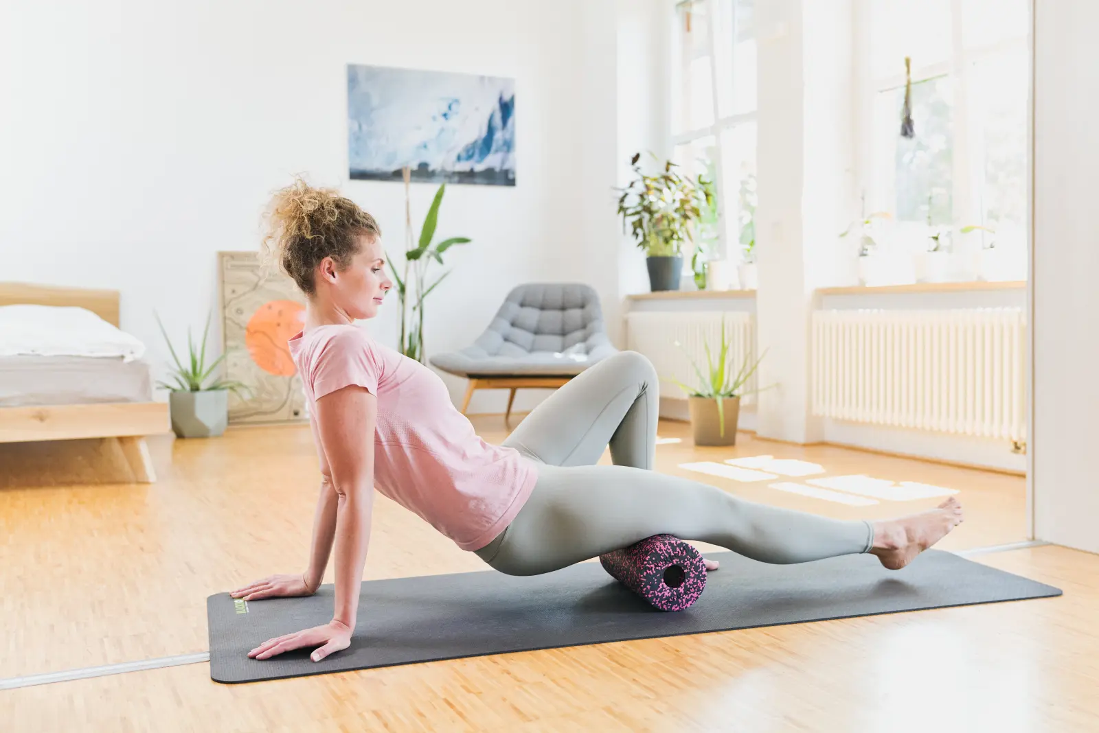 BLACKROLL Standard Foam Roller Black A000389 - Thumbnail