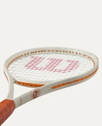 Wilson Tenis Raketi Clash 100 V3.0 Roland Garros 2025 Grip 3 WR174011U3 - Thumbnail