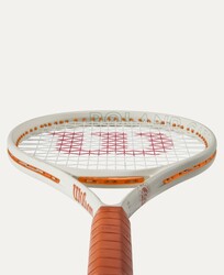 Wilson Tenis Raketi Clash 100 V3.0 Roland Garros 2025 Grip 3 WR174011U3 - Thumbnail