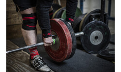 Harbinger Red Line Wrist Wraps 18