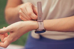 Polar Ignite 3 Fitness ve Yaşam Saati GREIGE/GOLD S-L - Thumbnail